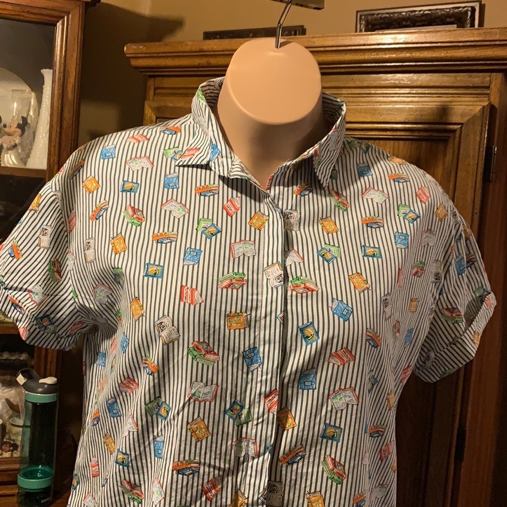 Ladies button down shirt easily pair with jeans